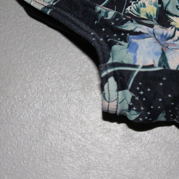 Multi Color 2 Pcs O'Neil Bikini Swimsuit Size 10 - Picture 13 of 14